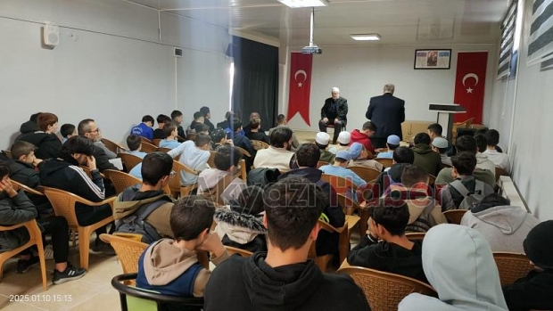 Çilimli Müftüsü Akyazı Anadolu İmam Hatip Lisesi’ni ziyaret etti