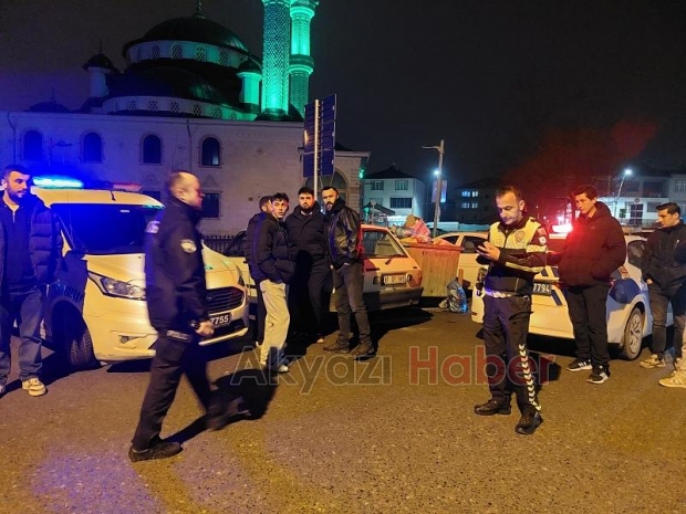 Otomobil ile kamyonet çarpıştı: 1 yaralı