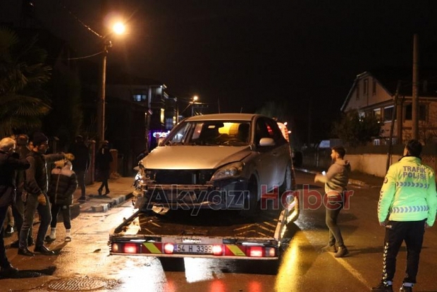 Caddede zincirleme kaza 3 yaralı
