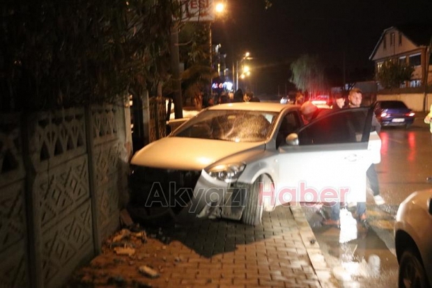 Caddede zincirleme kaza 3 yaralı