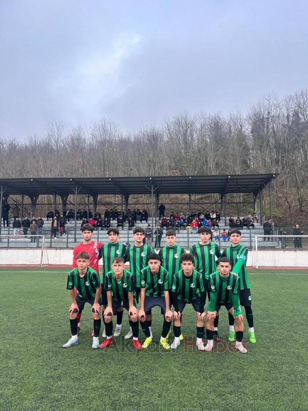 As Kuzulukspor Sakaryaspor U16 Takımını ağırladı