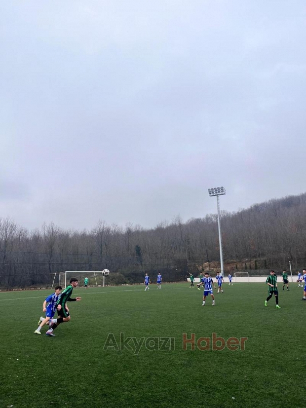 As Kuzulukspor Sakaryaspor U16 Takımını ağırladı