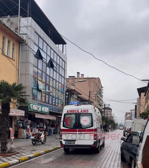 Zincir markette yangın 3 yaralı