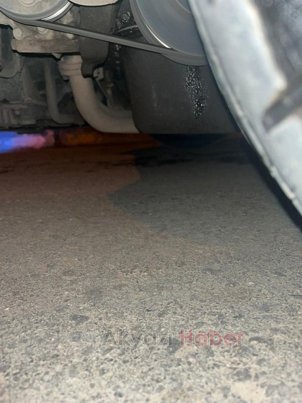 Akyazıda servis şoförlerinden kasis tepkisi
