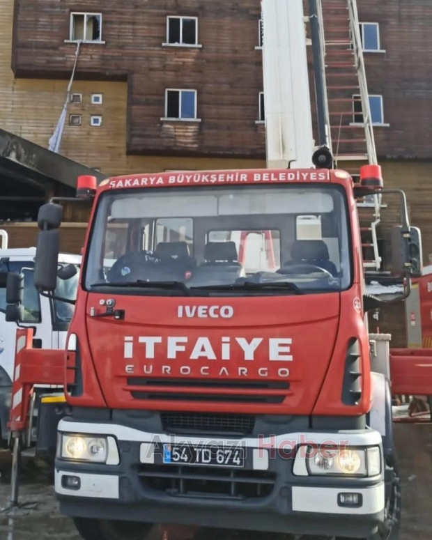 Kartalkaya'da otelde yangını için Sakarya'dan takviye ekipler gitti