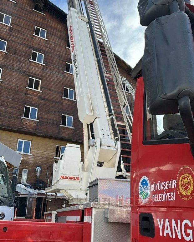 Kartalkaya'da otelde yangını için Sakarya'dan takviye ekipler gitti