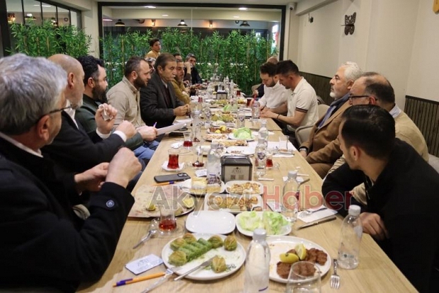 MÜSİAD Sakarya üyeleri Akyazı'da mesleki ortaokul projesini konuştu