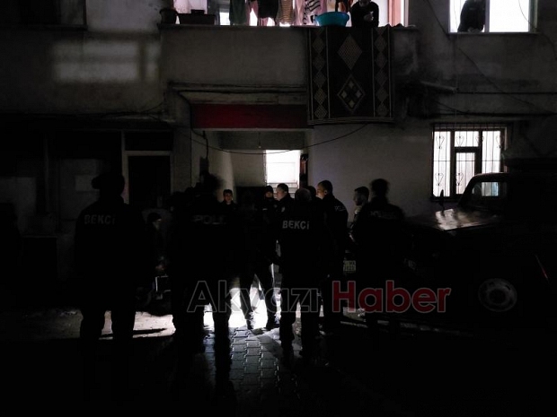 Akyazıda yabancı uyrukluların kavgasına polis müdahale etti