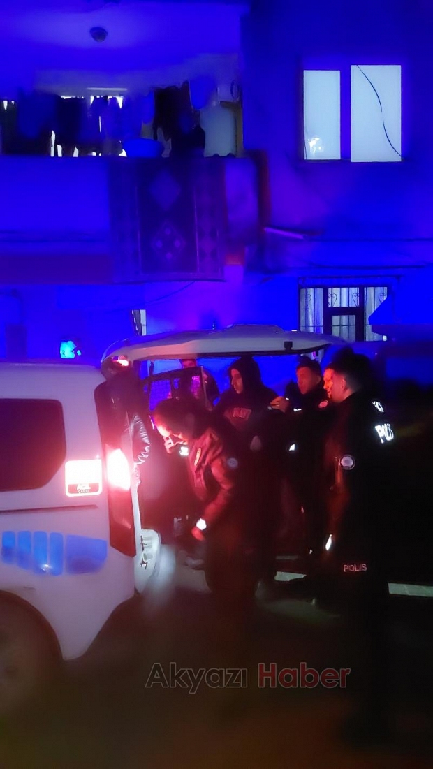 Akyazıda yabancı uyrukluların kavgasına polis müdahale etti