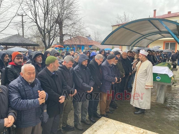 Adem Öztürk Toprağa Verildi.