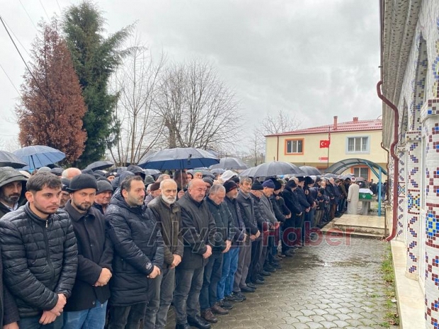 Adem Öztürk Toprağa Verildi.