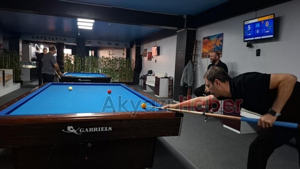 Sakarya Bilardo Şampiyonası Akyazı Bilardo Salonunda Başladı