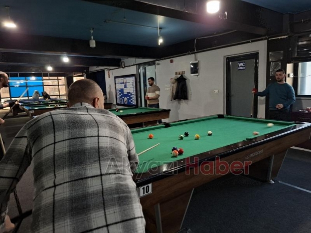 Sakarya Bilardo Şampiyonası Akyazı Bilardo Salonunda Başladı