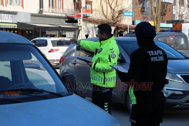 Akyazıda trafik denetimi