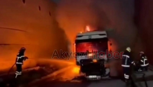 Tır alev topuna döndü