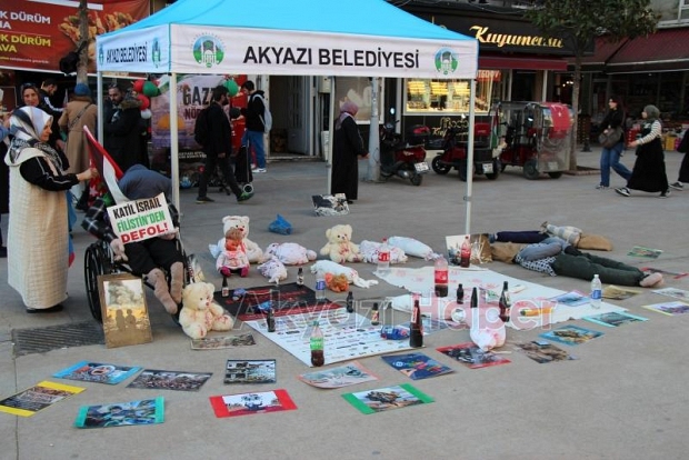 Akyazılı STK'lardan Gazze'ye destek nöbeti