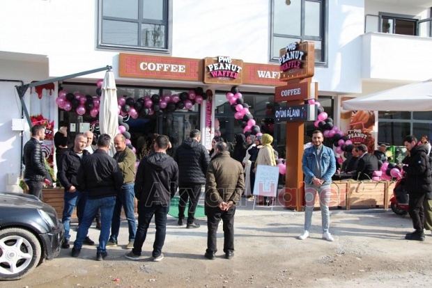 Akyazı’nın İlk Wafflecısı PWB Peanut Waffle Yepyeni Konseptiyle Hizmetinizde!