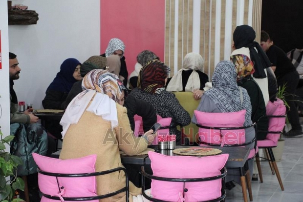 Akyazı’nın İlk Wafflecısı PWB Peanut Waffle Yepyeni Konseptiyle Hizmetinizde!