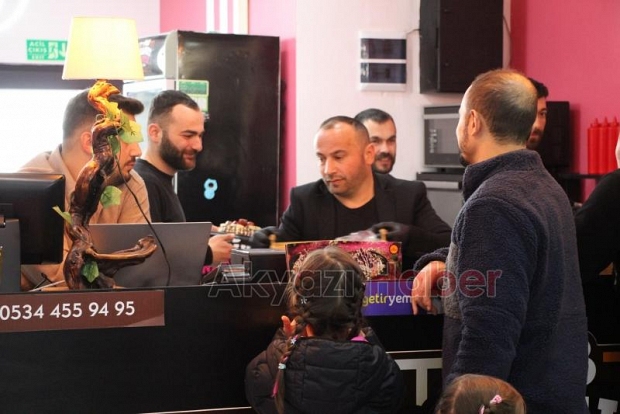 Akyazı’nın İlk Wafflecısı PWB Peanut Waffle Yepyeni Konseptiyle Hizmetinizde!