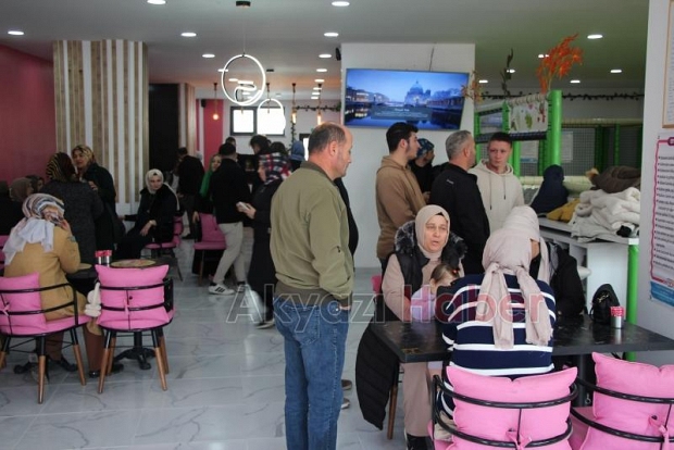 Akyazı’nın İlk Wafflecısı PWB Peanut Waffle Yepyeni Konseptiyle Hizmetinizde!