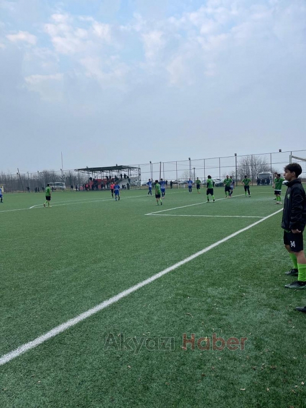 Karapürçekspor ligde kalmayı başardı