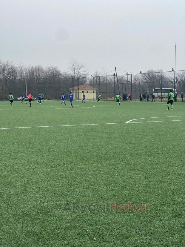 Karapürçekspor ligde kalmayı başardı