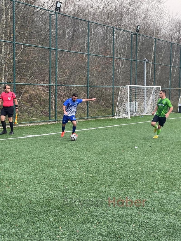 Karapürçekspor ligde kalmayı başardı