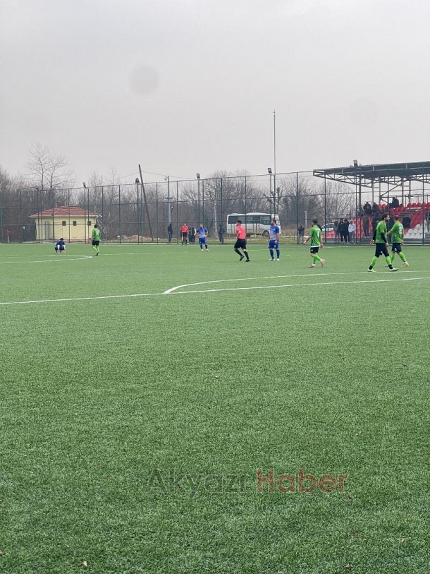 Karapürçekspor ligde kalmayı başardı