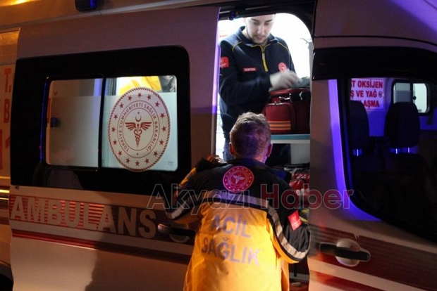 Otomobil ile çarpışan motosikletli yaralandı