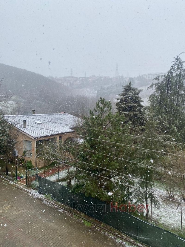 Sakarya'da kar yağışı kendisini gösterdi