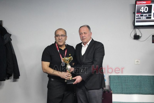 Sakarya İl Üç Bant Turnuvası Akyazı Bilardo Spor Salonu'nda gerçekleştirildi. 