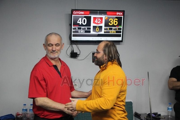 Sakarya İl Üç Bant Turnuvası Akyazı Bilardo Spor Salonu'nda gerçekleştirildi. 