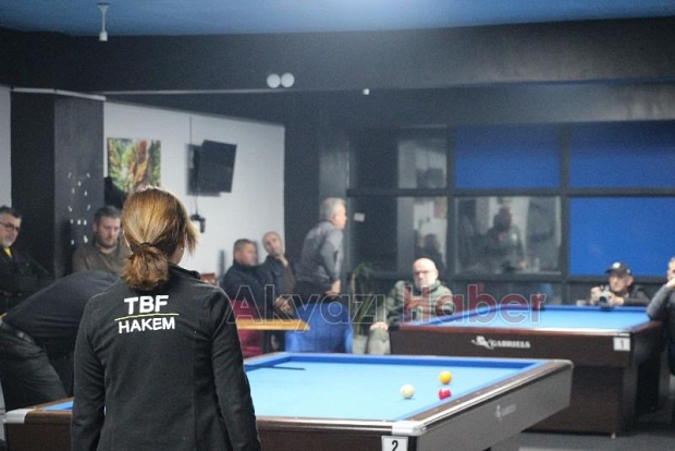 Sakarya İl Üç Bant Turnuvası Akyazı Bilardo Spor Salonu'nda gerçekleştirildi. 