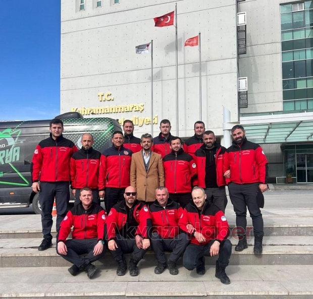 Depremde kurtardıkları vatandaşlarla bir araya geldiler