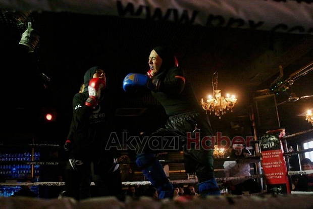 Kick Boks'ta Akyazı rüzgarı Derya Kara şampiyon