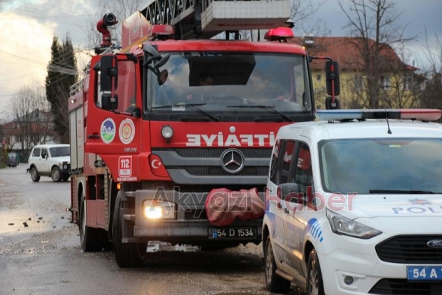 Kendine zarar veren kadın ekipleri alarma geçirdi