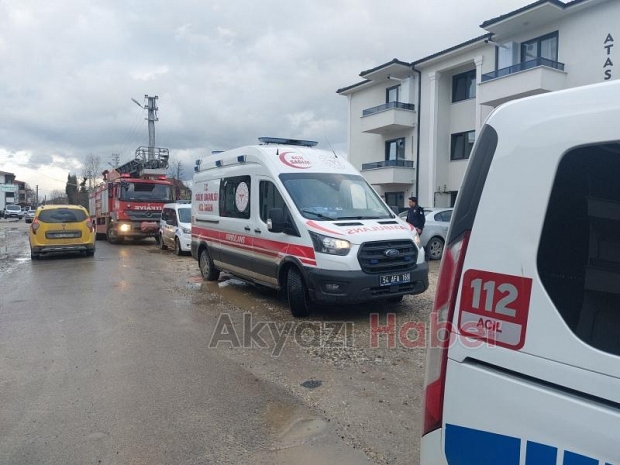 Kendine zarar veren kadın ekipleri alarma geçirdi