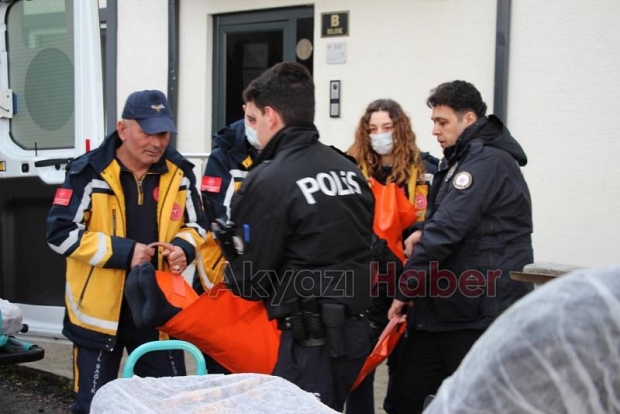 Yemek yerken bayılan karı koca hastaneye kaldırıldı