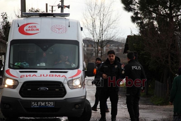 Yemek yerken bayılan karı koca hastaneye kaldırıldı