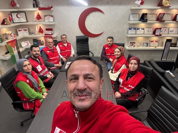 Kızılay Akyazı'da yönetim görev dağılımı yaptı