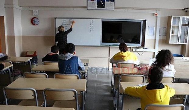 MEB'den yeni düzenleme: Devamsızlık nedeniyle sınıfta kalana yeni hak