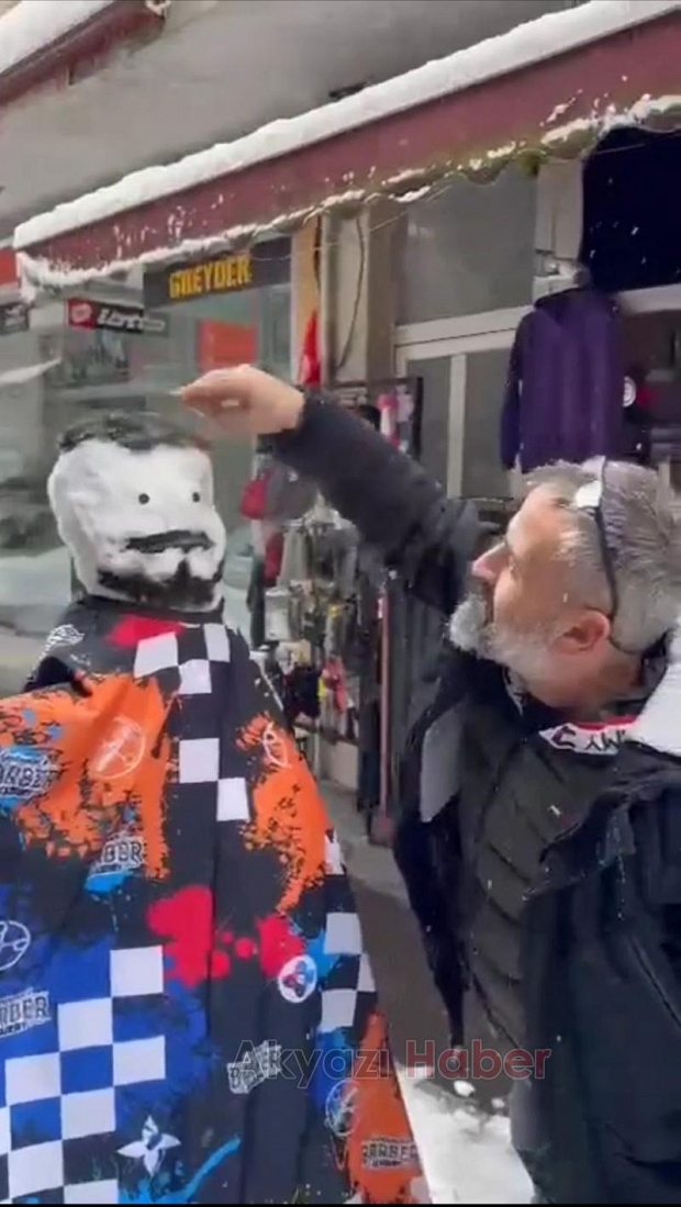 Berberden kardan adama özel tıraş!