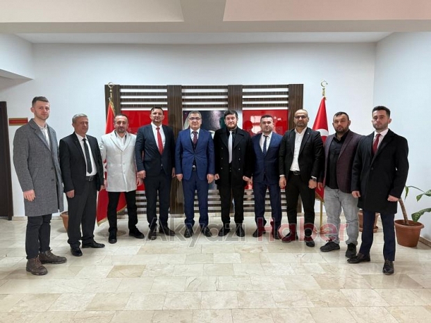 Anahtar Parti Akyazı'da ziyaretlere devam ediyor