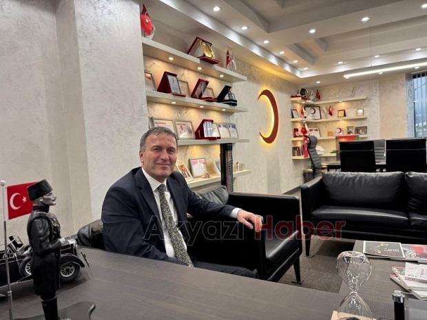 Akyazı Kızılay'a hayırlı olsun ziyaretleri sürüyor