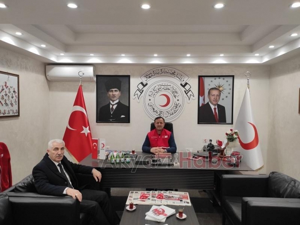 Akyazı Kızılay'a hayırlı olsun ziyaretleri sürüyor