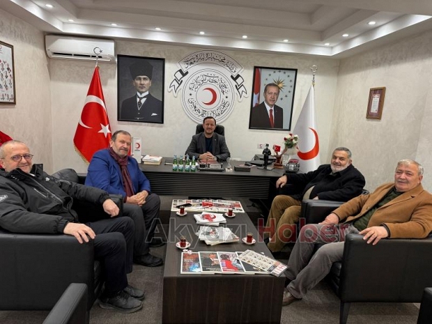 Akyazı Kızılay'a hayırlı olsun ziyaretleri sürüyor