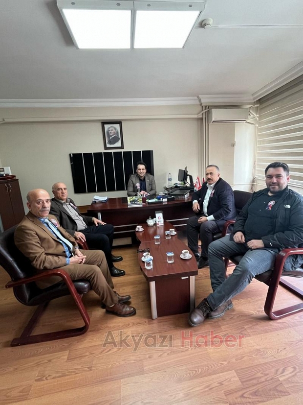 Akyazı'da muhasebecilerden vergi dairesine ziyaret