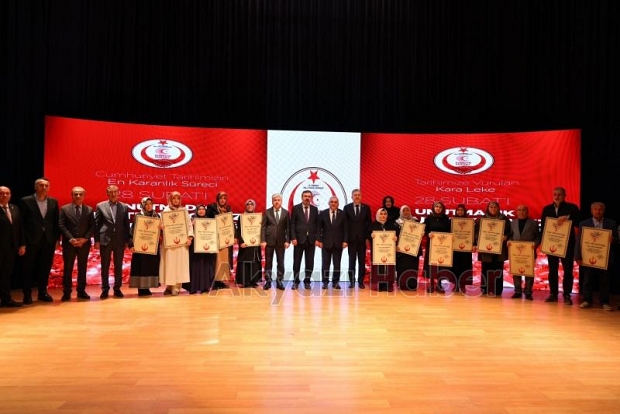Sakarya'da 28 Şubat konferansı düzenlendi