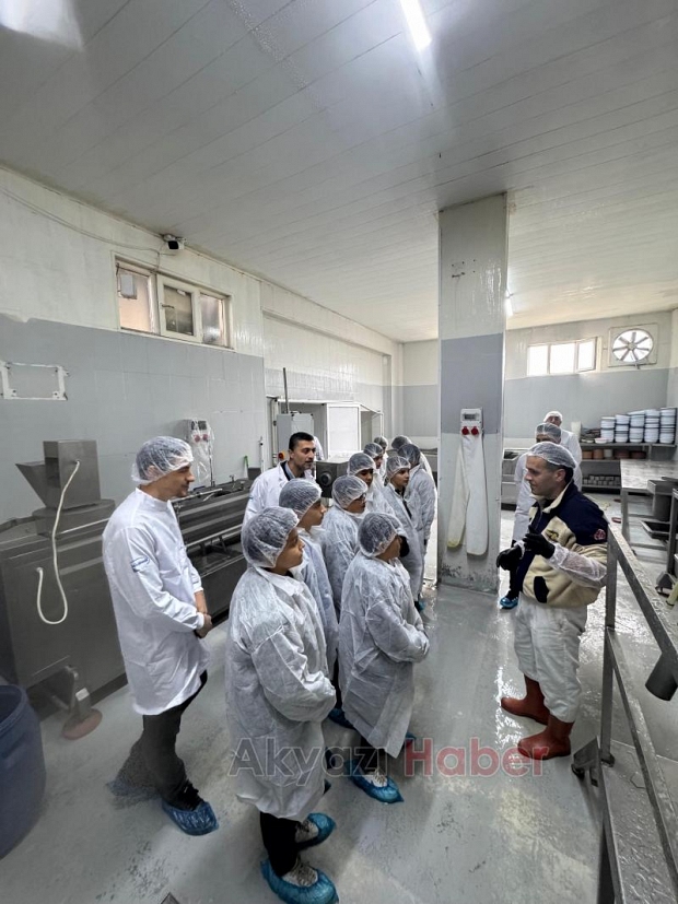 Öğrenciler Sanayi İle Tanıştı: ÖSEL Projesi Kapsamında Unutulmaz Ziyaretler