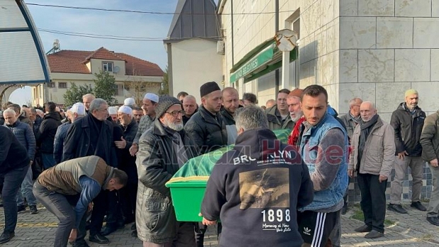 Halit aydoğdu dualarla toprağa verildi